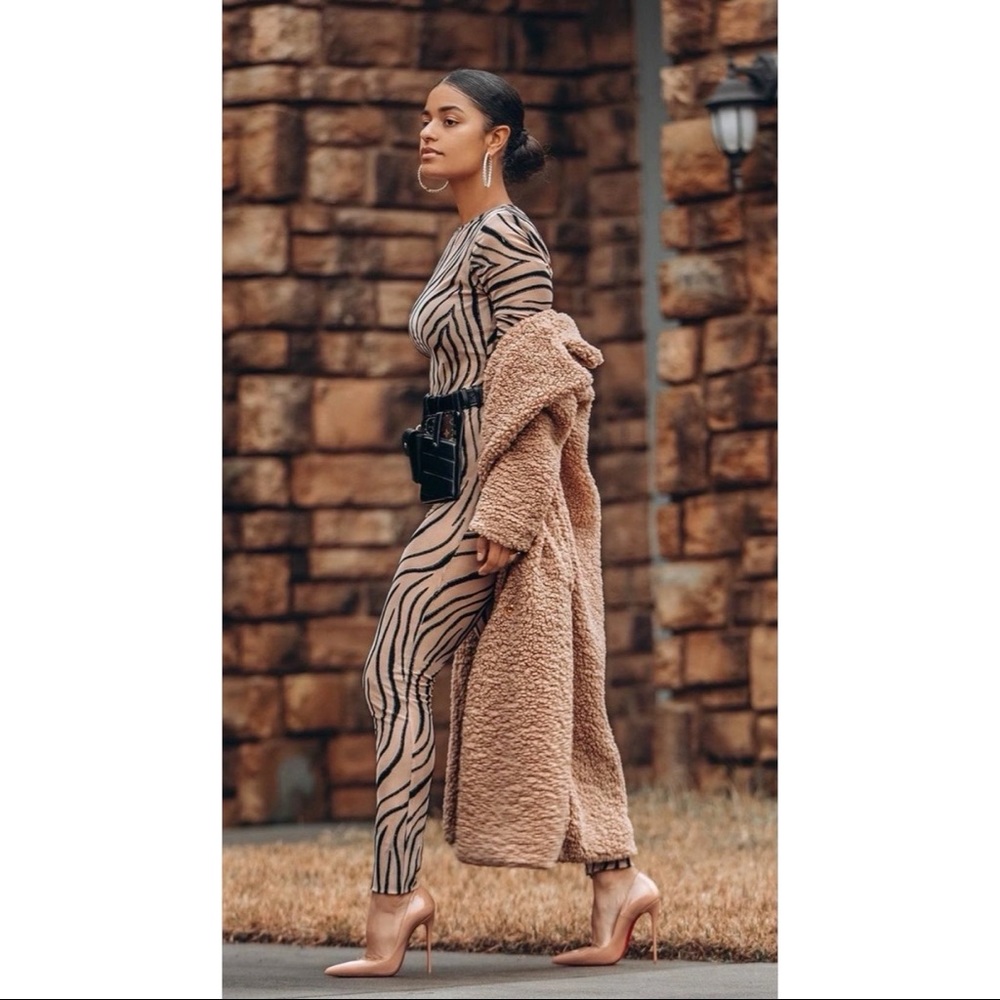 🌹NEW - JARA Jumpsuit - Picture 8 of 9